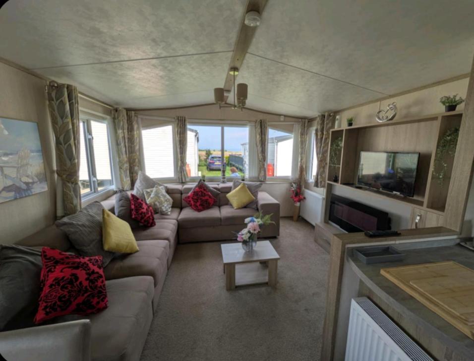 St Marys Light House, Caravan *